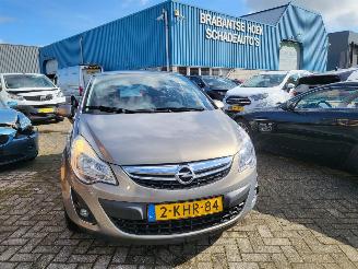 Opel Corsa 1.3 DCTI 70kw ecoflex cosmo 1e eigenaar orgineel 157 d km gelopen rijdbaar euro 5 picture 6