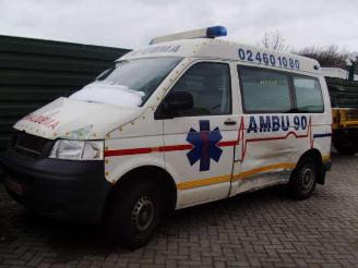 Coche accidentado Volkswagen Transporter t 5  1.9 tdi ambulance 2006/3