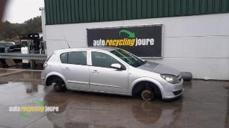 Opel Astra Astra H (L48), Hatchback 5-drs, 2004 / 2014 1.6 16V Twinport picture 1
