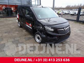 uszkodzony samochody osobowe Opel Combo Combo Cargo, Van, 2018 1.6 CDTI 75 2019/3