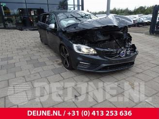 Auto incidentate Volvo V-60 V60 I (FW/GW), Combi, 2010 / 2018 2.0 T6 16V 2015/1