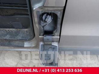 Opel Vivaro Vivaro, Van, 2014 / 2019 1.6 CDTI BiTurbo 140 picture 17