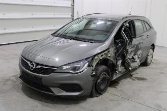 rozbiórka samochody osobowe Opel Astra  2020/9