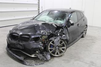 uszkodzony samochody osobowe BMW M1 35 2021/3