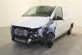 škoda dodávky Mercedes Vito  2021/2