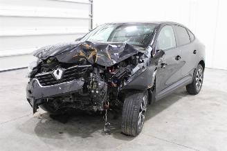Voiture accidenté Renault Arkana  2023/4