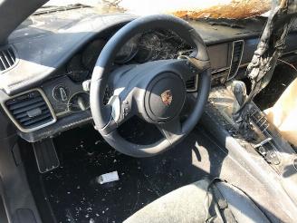 Damaged car Porsche Panamera 3000CC - BENZINE/HYBRIDE - AUTOMAAT 2014/1