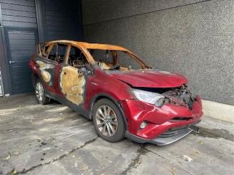damaged passenger cars Toyota Rav-4  2016