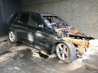 Coche accidentado BMW X5 (F15) SUV 2013 / 2018 xDrive 30d 3.0 24V SUV  Diesel 2.993cc 190kW (258pk) 4x4 2017/6
