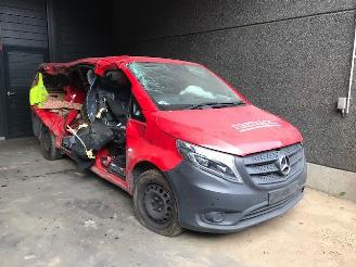 Damaged car Mercedes Vito Vito (447.6) Van 2018 2.2 119 CDI 16V BlueTEC Bestel  Diesel 2.143cc 140kW (190pk) RWD 2018/2
