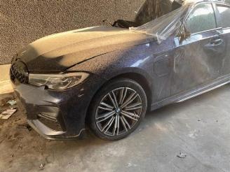 uszkodzony samochody osobowe BMW 3-serie  2019/10