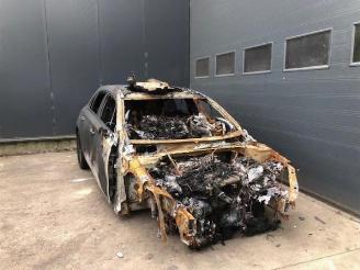 uszkodzony samochody osobowe Mercedes A-klasse  2021/6