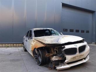 damaged commercial vehicles BMW 3-serie  2015/9