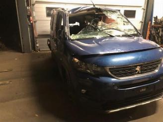 damaged passenger cars Peugeot Rifter Rifter (ER/EC/EZ), MPV, 2018 1.5 BlueHDi 100 2019/5