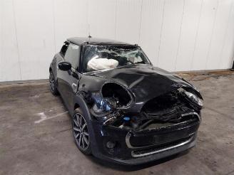 uszkodzony samochody osobowe Mini Cooper Mini (F56), Hatchback 3-drs, 2013 1.5 12V Cooper 2019/7