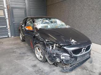 uszkodzony samochody osobowe Volvo V-40 V40 (MV), Hatchback 5-drs, 2012 / 2019 2.0 D2 16V 2018/3