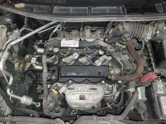 Toyota Auris Auris (E15), Hatchback, 2006 / 2012 1.33 Dual VVT-I 16V picture 15