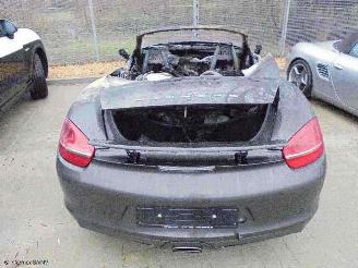 Vaurioauto  passenger cars Porsche Boxster cabrio   2800 benzine 2013/1