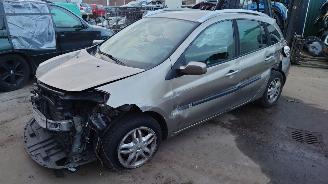 Auto incidentate Renault Clio 3 2008 1.6 16v K4M DP0074 Beige TEHNK onderdelen 2008/4