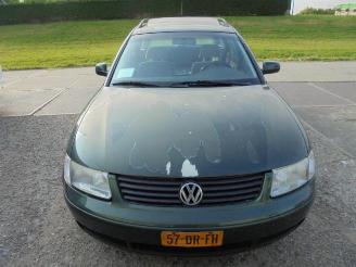 Coche accidentado Volkswagen Passat  1999/2