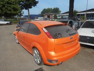 damaged commercial vehicles Ford Focus st 2.5 turbo 2006/1