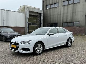 uszkodzony samochody osobowe Audi A4 LIMOUSINE 40TFSI Launch Edition Business Virtual Cockpit 2019/11