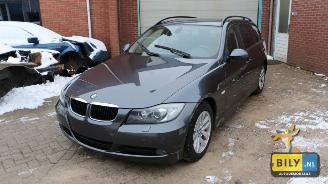 rozbiórka samochody osobowe BMW 3-serie E91 320d 2008/4