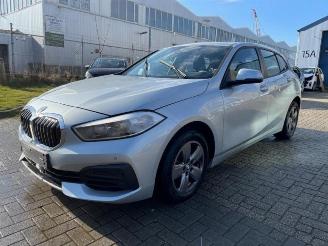Damaged car BMW 1-serie 1 serie (F40), Hatchback, 2019 118i 1.5 TwinPower 12V 2020