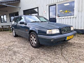 dommages fourgonnettes/vécules utilitaires Volvo 850 2.5 I AUTOMATIC. 1995/2