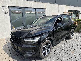 uszkodzony samochody osobowe Volvo XC40 VOLVO XC40 2.0I T4 2018 R DESIGN 2018/7