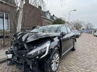 damaged commercial vehicles Renault Clio Renault clio 1.0 Tce zen NO WOK!!! 2020/1