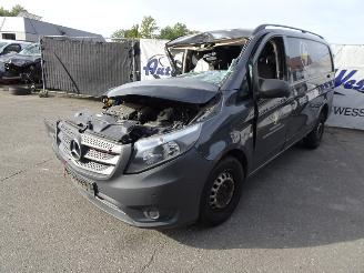 disassembly commercial vehicles Mercedes Vito 111 CDi KA L2H1-3P-Geslote 2015/7